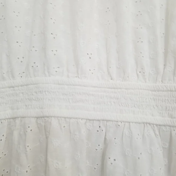 GAP Off White Eyelet Maxi Dress Size Medium - Picture 8 of 10